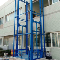 Schwerlast-Doppelführungsschienen-Hydrauliklift / Robuster Vertikaler Lastenaufzug mit Doppelführungsschienen-Design