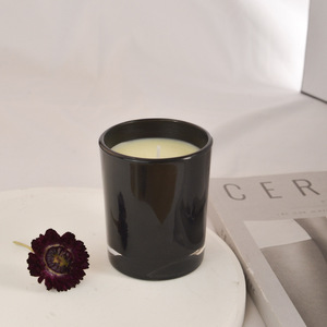 Velas Aromáticas Cilíndricas Blancas y Negras de Cera de Soja, Cera de Abeja y Cera Vegetal para Decoración del Hogar - Product Image 3