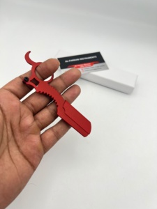 Navaja de Barbero de Acero Inoxidable de Primera Calidad con Cuchilla Intercambiable, Navaja de Dedo con Anillo, Color Rojo, con Nombre de Marca Personalizado - Product Image 3