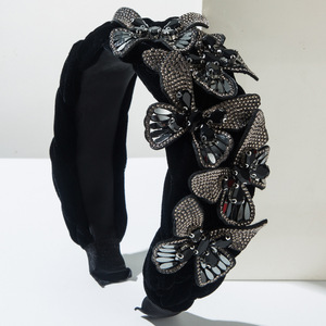 Diadema de novia vintage con borde ancho de borreguito y diamantes incrustados para mujer - Product Image 4