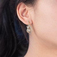 Anting-anting tetesan air bunga zirkon berlapis emas tembaga potongan oval dengan setting cakar, perhiasan untuk wanita pesta