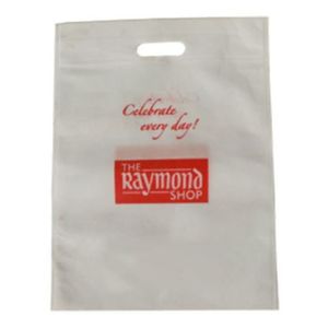 Bolsa de compras de plástico troquelada impresa personalizada de alta calidad, patrón de letras con logotipo propio, bolsas de embalaje personalizadas únicas para ir de compras - Product Image 4