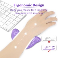 Tapis de souris en gel transparent en forme de poisson de dessin animé Kawaii avec repose-poignet résistant à l'eau pour le jeu, la maison et le bureau