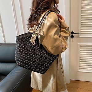 2026 New Arrival Luxury <b>Tweed</b> Women <b>Handbag</b> Vintage Checkered Shoulder Bag Chic Tote Bag for Women with Silk Scarf Daily Commute - Product Image 3