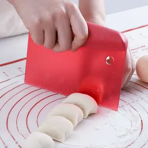 Plastic Dough Scraper Plastic Baking Pastry Tools Small Plastic Dough Cutter Scraper Cake Soft Dough Scraper With Handle Square