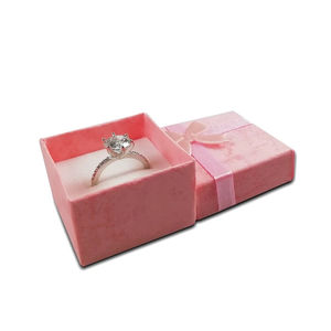 Embalaje de joyería Cajas de regalo surtidas para exhibición Tamaño personalizado Papel Relieve Cierre magnético Uso doméstico - Product Image 6