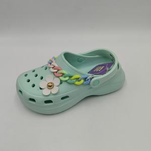 Chaussures Sabots Légères en EVA Antidérapantes à Motifs de Dessins Animés pour Bébés Garçons et Filles, Prix Usine - Product Image 3