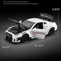 Voiture de course télécommandée 2.4G Nissan GTR 1/24 de haute qualité avec roues, modèle de voiture de sport en alliage moulé sous pression, ouverture de portes, cadeaux, collection, jouets