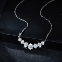 Collier en argent 925 avec pendentif Moissanite classique en forme de V, entièrement serti de diamants, 1,7 carat, pour le commerce transfrontalier TikTok Direct Supply