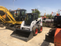 Chargeuse compacte Bobcat S130 2465 kg Moteur d'origine d'occasion