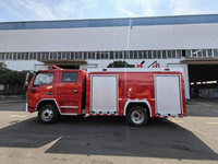 Camion de pompiers municipal d'urgence 4000L Dongfeng 4x2 6 places à double cabine