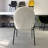 2024 nouveau nordique moderne confortable blanc Beige Teddy tissu Accent salon fauteuil sherpa velours fauteuils avec pieds en métal