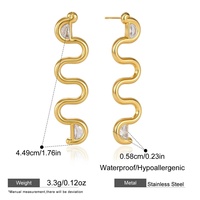Boucles d'oreilles pendantes serpent ondulé en acier inoxydable plaqué or 18 carats, longues boucles d'oreilles spirales incurvées, clous d'oreilles en forme de goutte d'eau avec zircon cubique