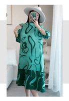 Vente en gros de vêtements plissés pour femmes de style Miyake, fabriqués sur commande, grande taille, imprimé floral, robe longue de haute qualité