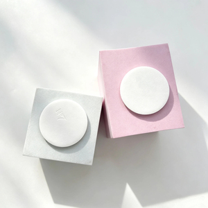 YRX Houpette à poudre cosmétique douce, personnalisable avec logo, réutilisable, moelleuse, fine, ronde, de luxe, en PU floqué - Product Image 6