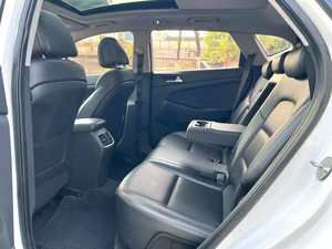 <span class=keywords><strong>Tucson</strong></span> 1.6T Turbo SUV 2017, modèle intelligent à deux roues motrices, sièges en cuir, galerie de toit en alliage d'aluminium, pneus R17, intérieur sombre - Product Image 6