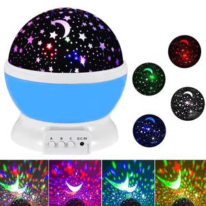 Proiettore Howlighting <span class=keywords><strong>con</strong></span> <span class=keywords><strong>Stelle</strong></span> <span class=keywords><strong>e</strong></span> <span class=keywords><strong>Luna</strong></span>, Luce Notturna Rotante a LED per Camerette di Bambini, Regalo Ideale - Product Image 1