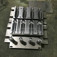 Machine de soufflage de bouteilles automatique à 4 cavités avec contrôle servo complet / Machine de soufflage par étirage de plastique 4000BPH