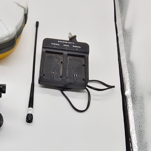 Instrumento de Topografía Clásico Usado Hi-Target V30, GPS RTK Económico, Precio de RTK GNSS Usado - Product Image 5