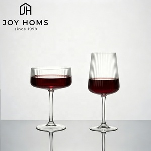 Copas de Vino Tinto Acanaladas, Nuevo Estilo, Copas Modernas de Borgoña, Vaso de Whisky Personalizado con Rayas, Copas de Cóctel de Cristal Económicas - Product Image 1