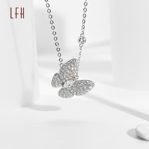 Collana in Oro Bianco Massiccio 18K con Ciondolo a Farfalla Personalizzato, Gioielli in Oro Reale 18K, Gioielleria Saudita, Impegnabile - Product Image 6