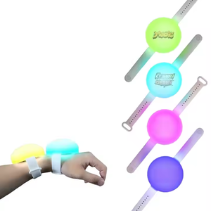 Gran pulsera <span class=keywords><strong>de</strong></span> luz LED, <span class=keywords><strong>concierto</strong></span>, 15 colores, control remoto, debería ayudar a sonar, las actividades <span class=keywords><strong>de</strong></span> la fiesta <span class=keywords><strong>de</strong></span> Nochevieja iluminarán la pulsera - Product Image 1