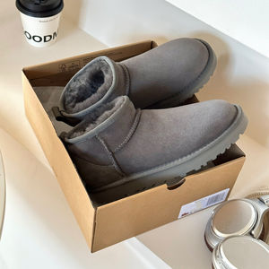 Bottes de neige classiques WINTER MINI <span class=keywords><strong>UUG</strong></span> en cuir naturel et laine de mouton, chaudes et confortables pour l'hiver - Product Image 6