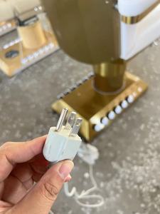 Lit de beauté électrique réglable à prix d'usine, en ABS, pour usage domestique et professionnel (salons de beauté et femmes) - Product Image 6