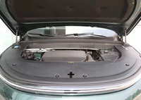 Lixiang L6 Voiture électrique à grande vitesse 4 roues motrices SUV pour l'exportation