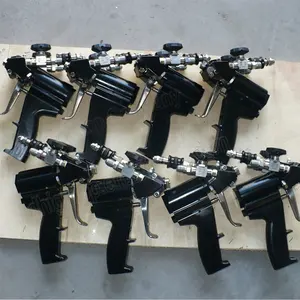 Chine polyuréthane P2 pistolet à mousse de pulvérisation et accessoires pour résine polyuréthane et polyurée