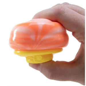 Nuevo Producto: Set de Helados de Simulación Realista Nea con Función de Rebote Lento, un Juguete de Helado en Cono Realista - Product Image 4