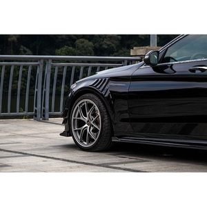 Pièces automobiles Kit carrosserie Kit aérodynamique W205 <span class=keywords><strong>AMG</strong></span> <span class=keywords><strong>C63</strong></span> C63s Jupes latérales en fibre de carbone pour Mercedes Benz Jupes latérales Carbone sec 2015-2021 - Product Image 5