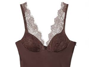 TAOP&ZA Primavera 2026 Nuovi Arrivi: Top in Raso <span class=keywords><strong>con</strong></span> Scollo a V, <span class=keywords><strong>Spalline</strong></span> <span class=keywords><strong>Sottili</strong></span> e Dettagli in Pizzo, Elegante e Semplice 8986331 - Product Image 3