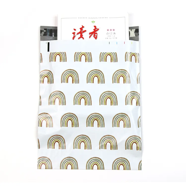 10*13 pouces enveloppes blanches mignon arc-en-ciel Poly Mailers sacs d'expédition avec auto-adhésif imperméable sacs postaux pour les femmes tissu