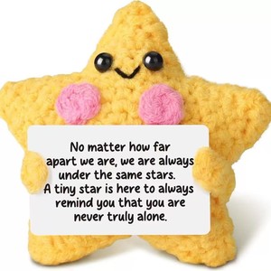 Cadeaux amusants en crochet en forme <span class=keywords><strong>de</strong></span> fusée <span class=keywords><strong>pour</strong></span> maman, cadeaux <span class=keywords><strong>pour</strong></span> la fête des mères, cadeaux <span class=keywords><strong>pour</strong></span> les nouvelles mamans, cadeaux <span class=keywords><strong>pour</strong></span> les premiers pas, cadeaux <span class=keywords><strong>pour</strong></span> maman, décoration <span class=keywords><strong>de</strong></span> bureau artisanale mignonne - Product Image 4