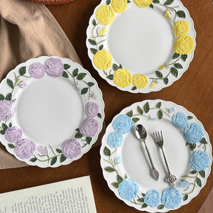 Assiette de table Rose Manor Relief, vaisselle en céramique avec décor sous glaçure, design élégant, assiette domestique - Product Image 4