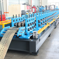 Machine de formage à froid pour tubes carrés de rayonnages polyvalents, solutions professionnelles de soudage pour rayonnages lourds.