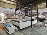 Máquina de Corte CNC de Vinilo PVC con Cuchilla Oscilante y Alimentador Automático, en Oferta