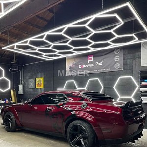 Nouvelles lampes de <span class=keywords><strong>garage</strong></span> hexagonales de haute qualité 6500K, vente en gros, éclairage LED pour le detailing automobile, pour atelier automobile, système à 14 grilles - Product Image 3