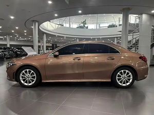 <span class=keywords><strong>Mercedes</strong></span>-Benz <span class=keywords><strong>Classe</strong></span> <span class=keywords><strong>A</strong></span> d'<span class=keywords><strong>occasion</strong></span> 2021 Facelift <span class=keywords><strong>A</strong></span> 200 L Sport Sedan Dynamic, berline essence conduite à gauche pour l'exportation depuis la Chine - Product Image 2