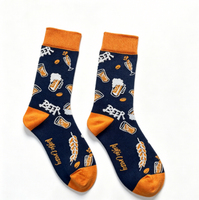 Chaussettes en coton respirantes jetables personnalisées avec logo pour hommes, motif bière et barbecue coloré, style classique et amusant, vente en gros