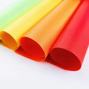 Tela Oxford recubierta de PVC de doble hilo 1680D colores personalizados con revestimiento de PVC para equipaje tienda de campaña al aire libre fabricantes