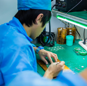 โมดูล PCBA โมดูลที่ชาร์จแบบไร้สายแผงวงจร PCB ควบคุมระยะไกลแบบ4ทิศทาง - Product Image 6