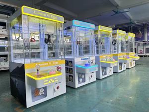 Máquina <span class=keywords><strong>de</strong></span> grúa <span class=keywords><strong>de</strong></span> juguete pequeña Happy Baby para niños, operada con monedas, mini máquina <span class=keywords><strong>de</strong></span> garras blanca con aceptador <span class=keywords><strong>de</strong></span> monedas, juguete <span class=keywords><strong>de</strong></span> <span class=keywords><strong>casa</strong></span> <span class=keywords><strong>de</strong></span> <span class=keywords><strong>muñecas</strong></span> en oferta - Product Image 5