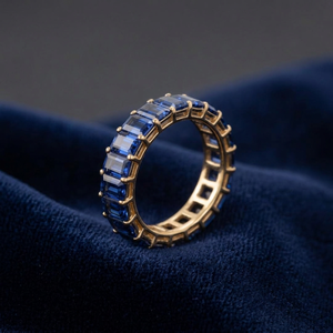 Anillo de lujo clásico de zafiro azul natural octogonal en oro de 14 quilates, joyería fina para ocasiones de boda para mujeres. - Product Image 1