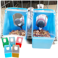 Mangeoire suspendue aléatoire en couleur unie YYX pour poulets, pigeons, cailles, perroquets, écureuils – Mangeoire à oiseaux sécurisée pour fenêtre