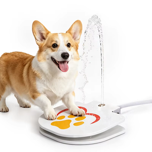Jouet aquatique en métal pour chien, best-seller, pour le bain et le plaisir, distributeur d'eau automatique, vente en gros d'usine - Product Image 1