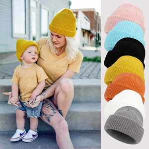 Gorros de Punto Cálidos de Invierno de Color Sólido al por Mayor, Gorros Lisos para Padres e Hijos - Product Image 2
