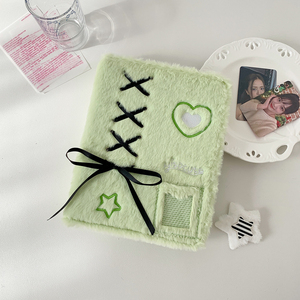 Álbum de Tarjetas de Felpa Suave con Cordones y Bordado de Corazones y Estrellas para Otoño e Invierno, Mini Tarjetas de Ídolos, Libro de Almacenamiento de Polaroids - Product Image 5