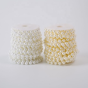 Cadena de guirnalda con cuentas de perlas de imitación DIY redondas de 8mm y 20 metros para boda, decoración colgante para interiores, adornos de vacaciones - Product Image 4